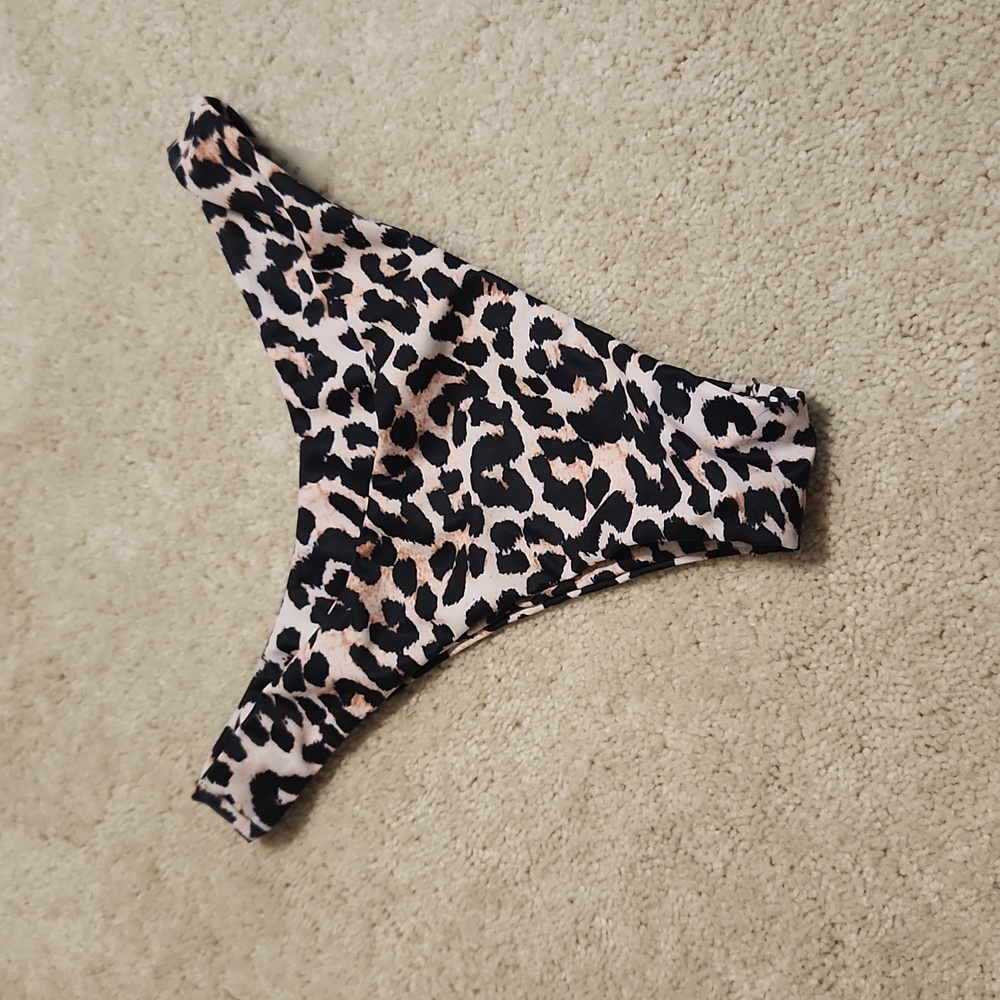 Leopard print bikini bottom